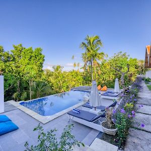 Kelingking Beach Villas